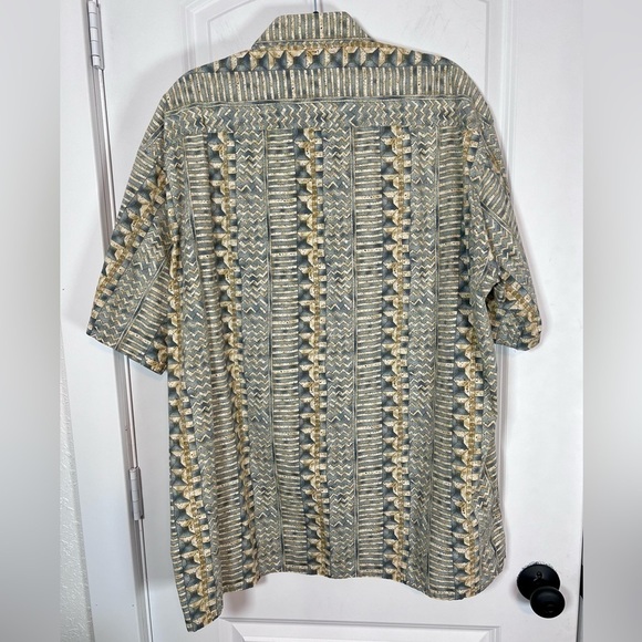 VNTG Pierre Cardin Printed 100% Cotton Short Sleeve Button Down - Picture 2 of 3